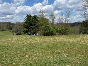 3rd image of 169 Kilmer Rd