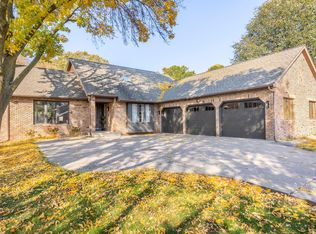 124 12th Ave NW, New Brighton, MN 55112