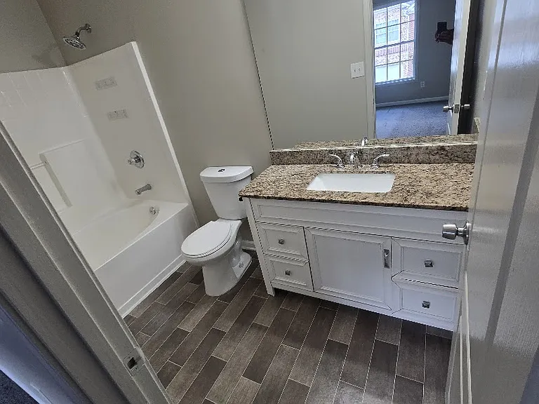 3001 Heritage Villas Dr — Photo 7
