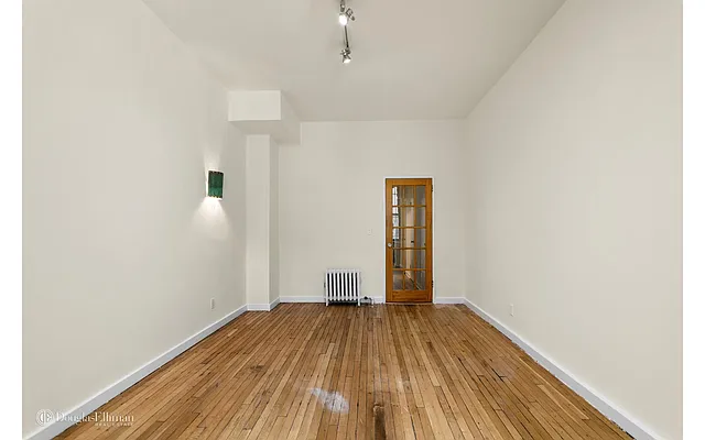 Rented by Douglas Elliman | media 13