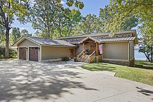 1st image of 102 Lakeview Dr
