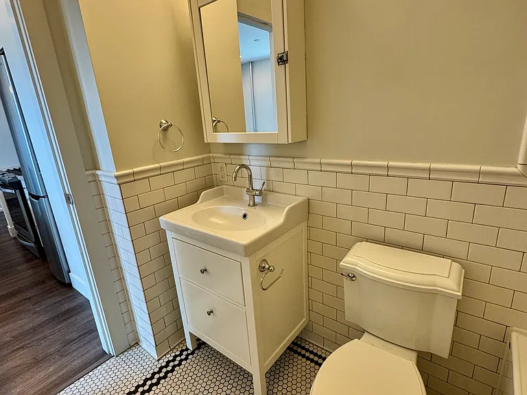 166 E 11th Ave #8 — Photo 23