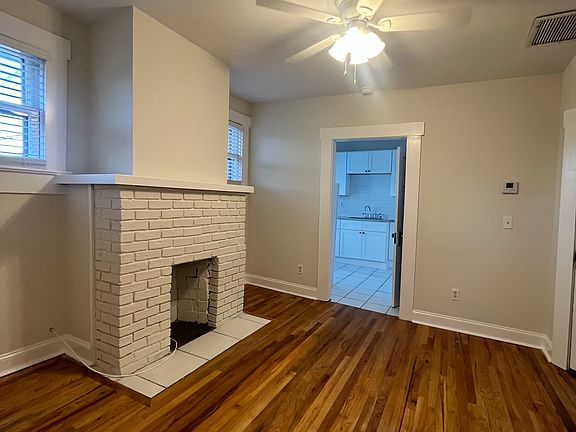 4th image of 1906 W Dekle Ave #6