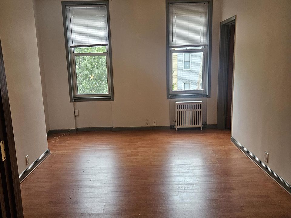 1st image of 224 N Henry St #3