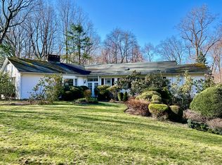 153 W Hills Rd, New Canaan, CT 06840