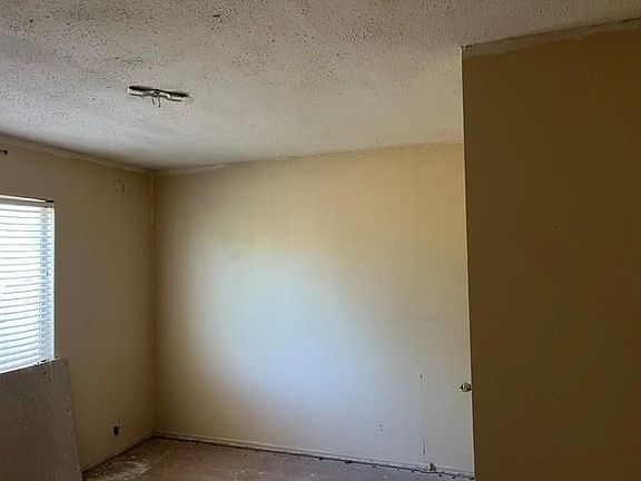 3rd image of 1225 Cypress St