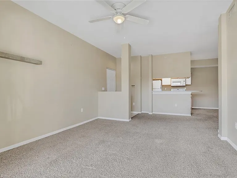 6321 Aragon Way #206 — Photo 6