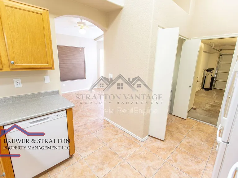 4962 E Holmes Ave — Photo 34
