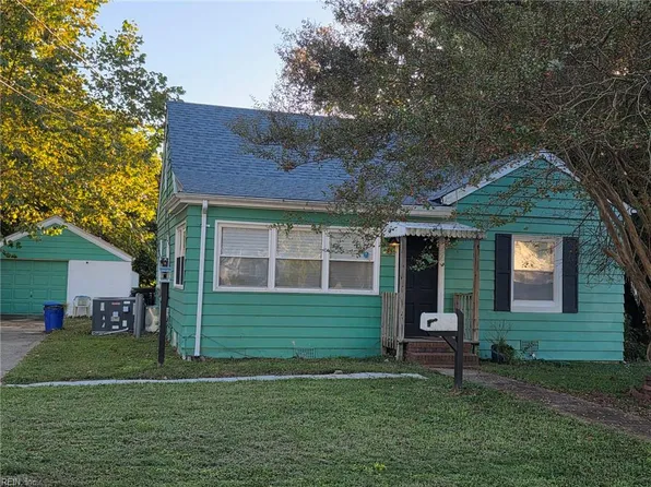 6 Clover St, Hampton, VA 23669