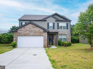 433 Lake Ridge Ln, Fairburn, GA 30213