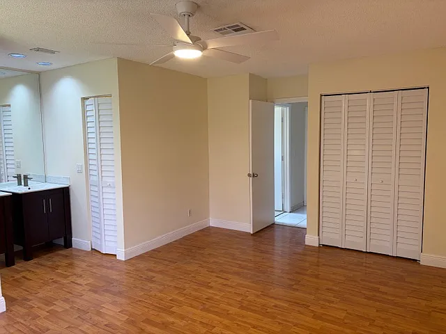 731 SW 95th Way — Photo 13