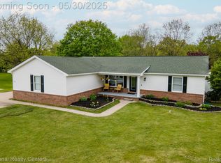 55 S Baldwin Rd, Oxford, MI 48371
