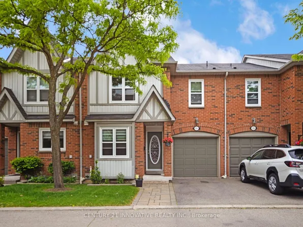 5865 Dalebrook Cres #31B, Mississauga, ON L5M 5X1
