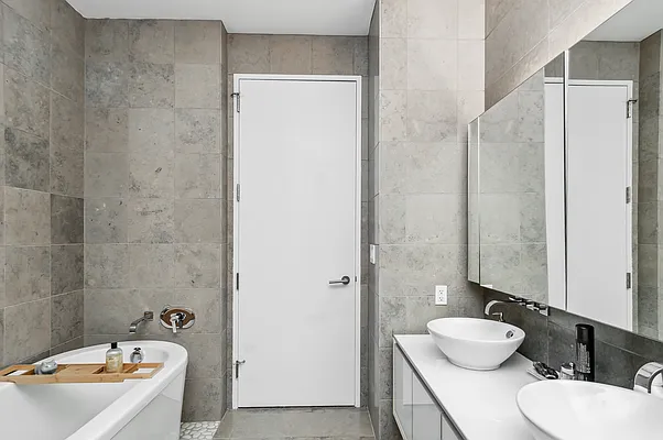 Rented by Compass | media 7