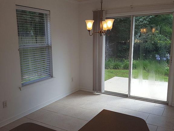 5th image of 1622 Galvin Ave