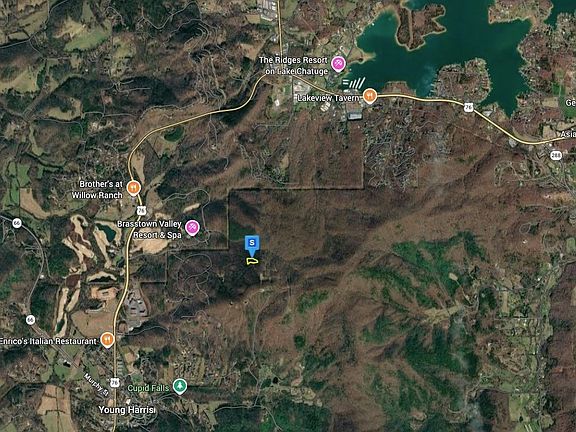 3rd image of 575 Sunburst Ridge Rd