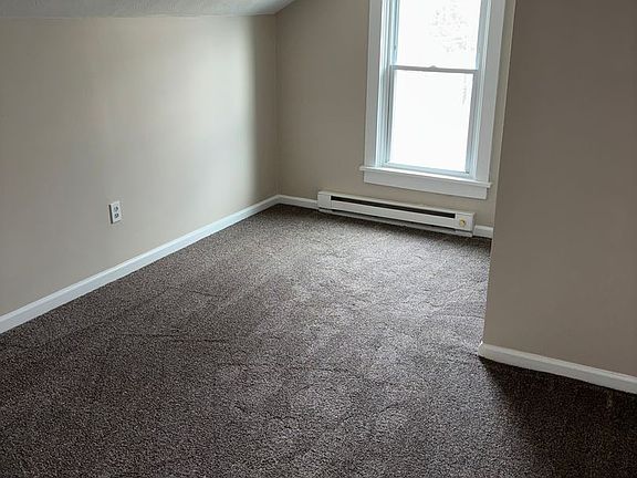 2nd image of 148 16th St APT 3