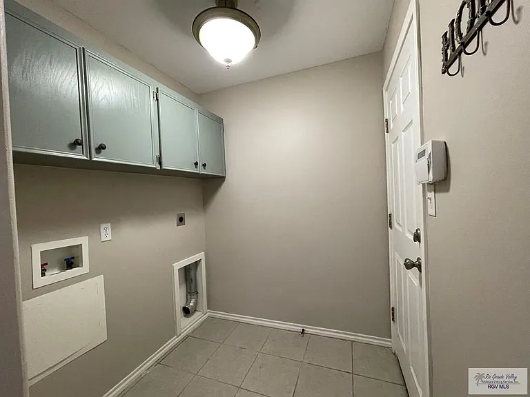 4950 Daffodil Dr #SINGLE FAMILY — Photo 13