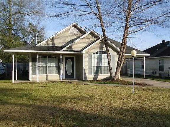 3rd image of 325 Evergreen St