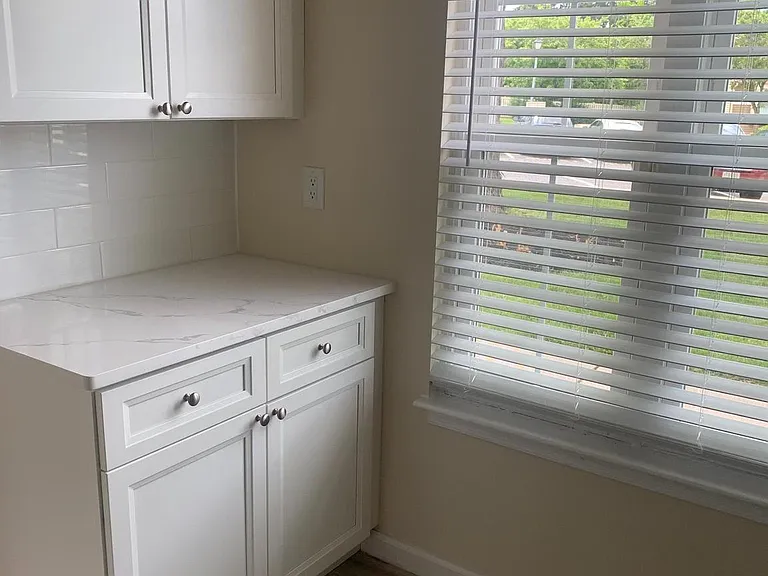 442 Thornwood Dr #A — Photo 7