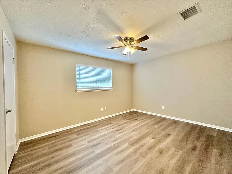 1514 Park Meadow Dr — Photo 14