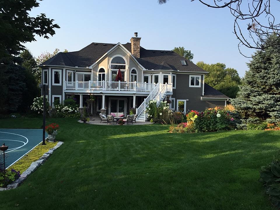 1st image of 2001 Oak Glen Ln
