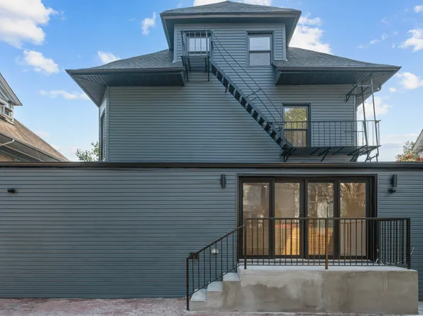 2729 Bedford Avenue image 24 of 33