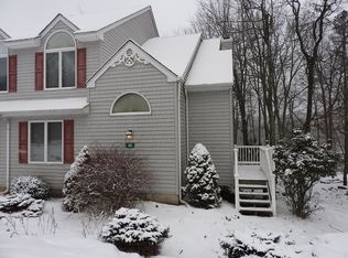 346 Laurel Woods Dr, Lake Harmony, PA