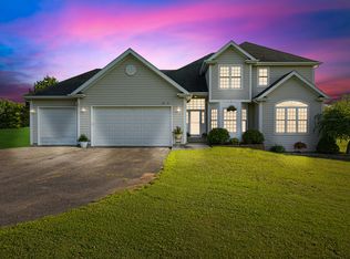 20915 Ratfield Rd, Marengo, IL 60152