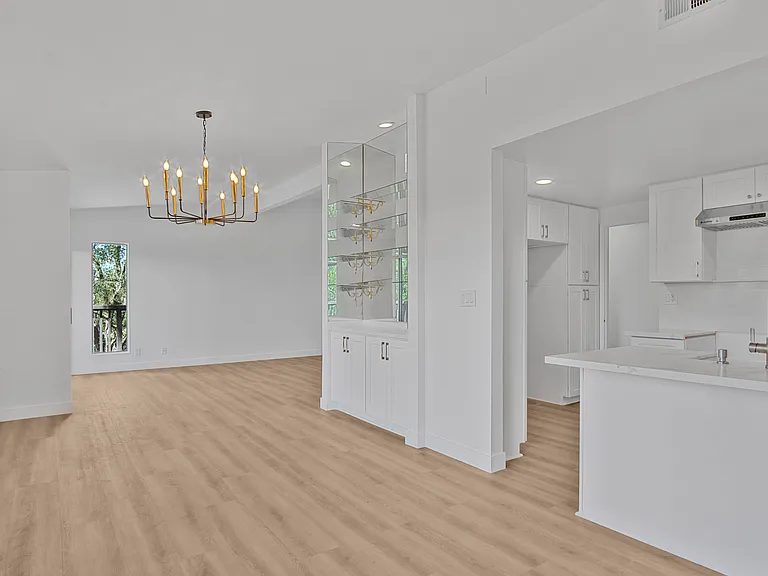 8 Aspen Way — Photo 15