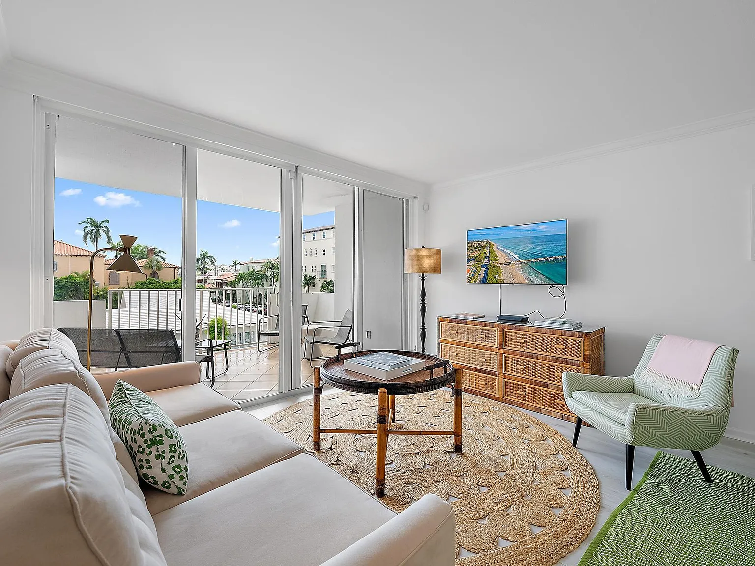 1 bed, 1.0 bath, 580 sqft, $10,500 — Photo 4