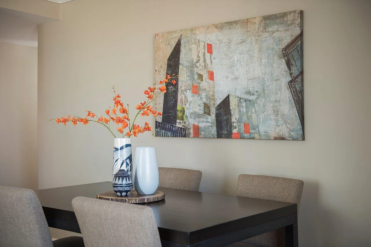 Crescent Centre Apartments & Townhomes — Photo 3