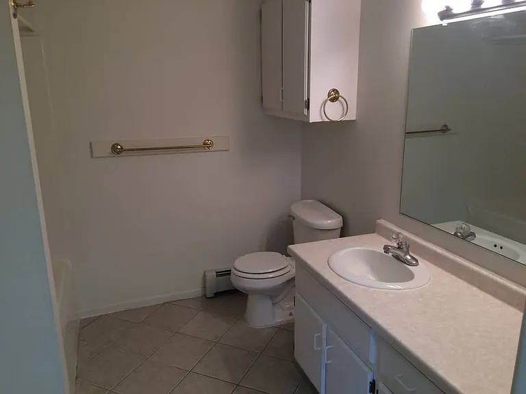 838 E Allman St — Photo 8