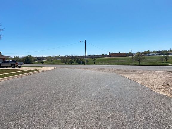 4th image of 2128 Aspen Dr