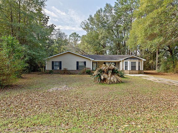 2nd image of 804 Old Newton Rd