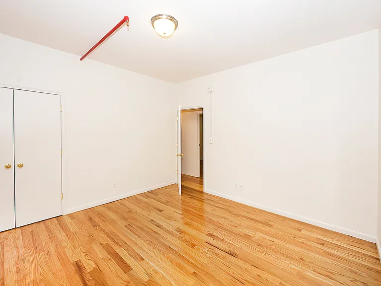 177 W 26th St #204 — Photo 15