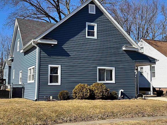 3rd image of 900 S 21st St