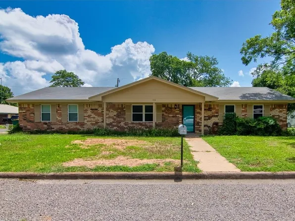 106 Dixon Dr, Gatesville, TX 76528