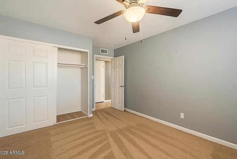 3236 S Kenwood Ln — Photo 24