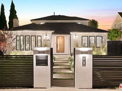 10820 Wellworth Ave, Los Angeles, CA, 90024