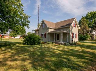 735 S Walnut St, Fairmount, IN 46928