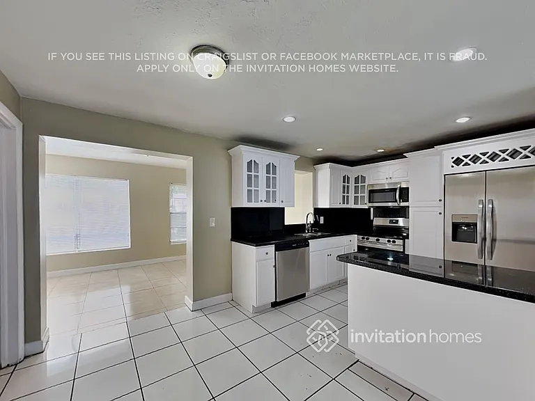2401 Jamaica Dr — Photo 7