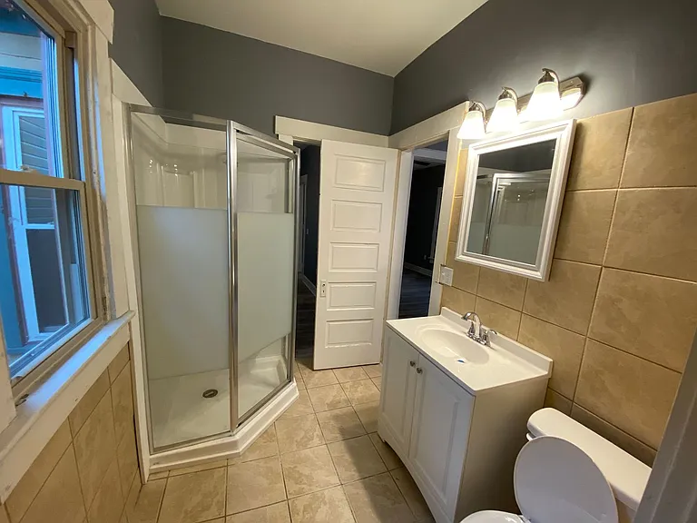 319 Park Dr — Photo 10