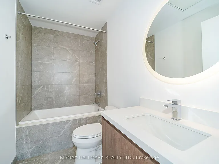 1315 Bay St #1901 — Photo 12