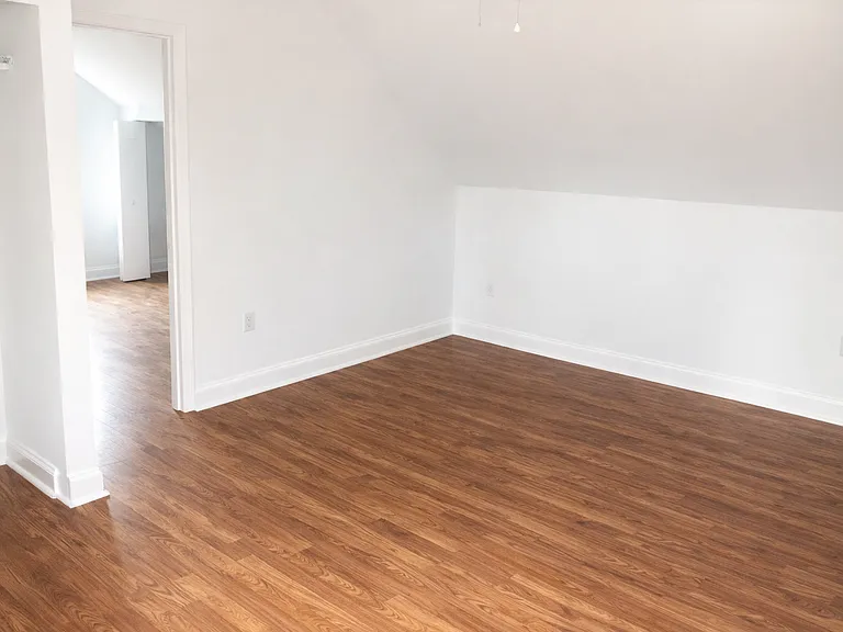 18414 Point Lookout Rd #5 — Photo 1