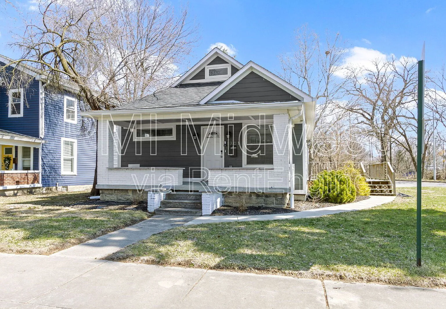 4 bed, 3.0 bath, 2396 sqft, $2,399 — Photo 3