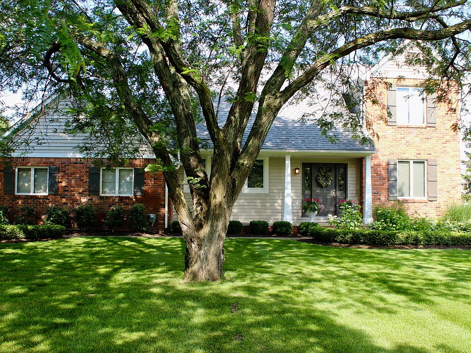 1st image of 25178 Birchwoods Dr