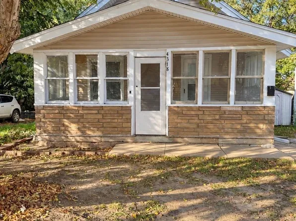 4318 Erskine St, Omaha, NE 68111