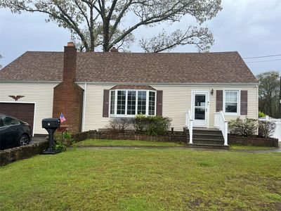 16 Edwards Lane E, Blue Point, NY, 11715