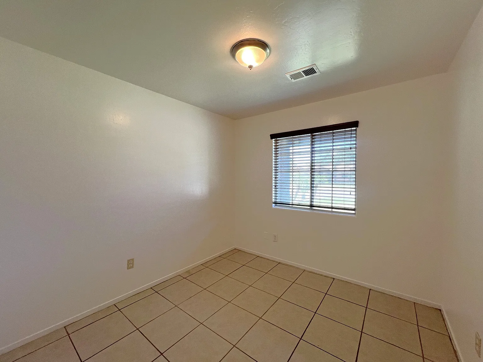 1408 Interlaken Drive - 1 — Photo 4